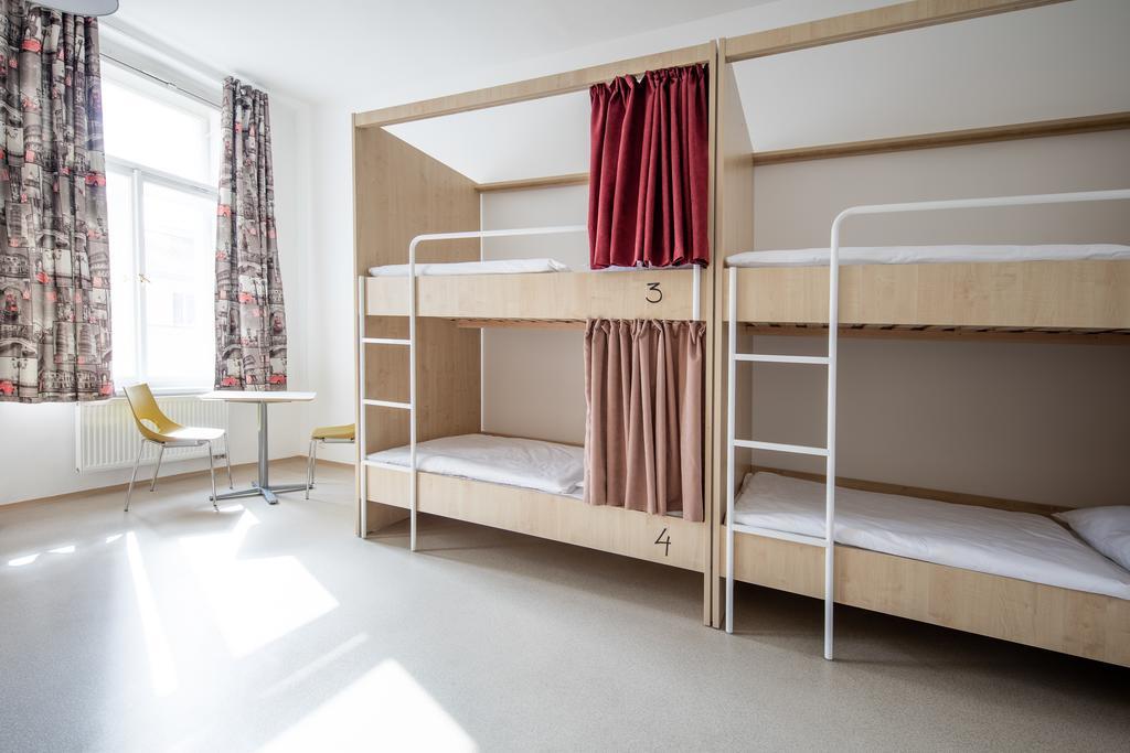 Post Hostel Prague Luaran gambar