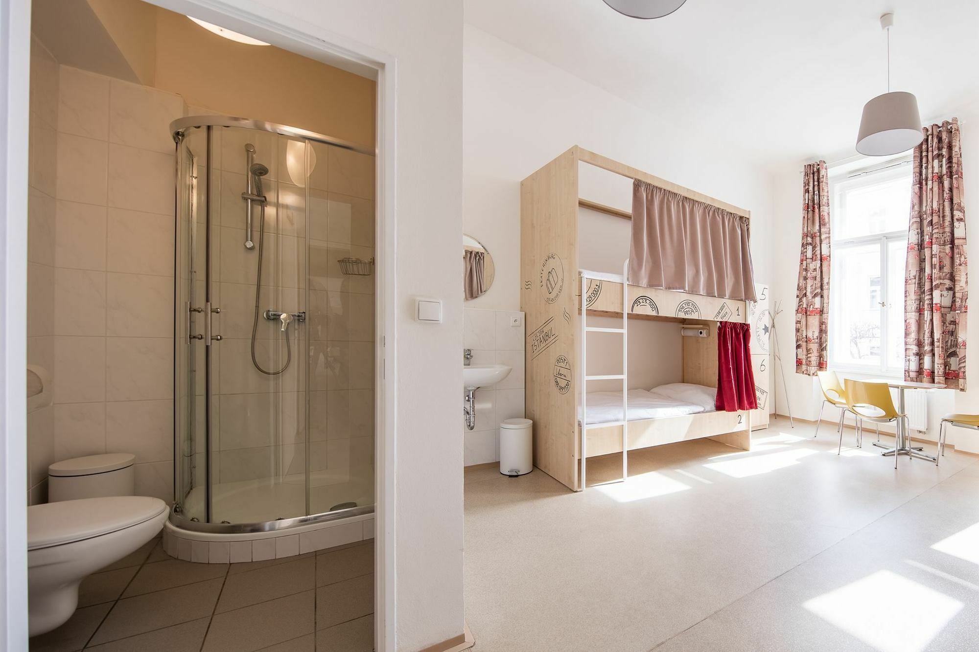 Post Hostel Prague Luaran gambar